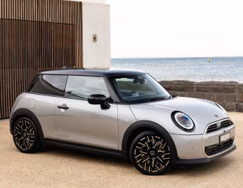 MINI Cooper S [Australia] (F66) '2024–pr.