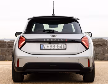 MINI Cooper S [Australia] (F66) '2024–pr.