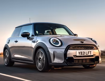 MINI Cooper S [UK-spec] (F56) '2021–pr.