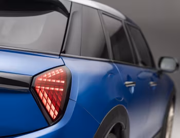 MINI Cooper S 5-door Favoured Trim [Worldwide] (F66) '2024–н.в.