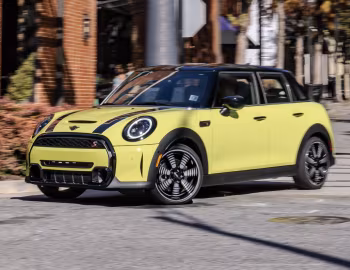 2022–н.в. MINI Cooper S 5-door [North America] (F56) '2021–н.в.