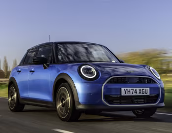 MINI Cooper 5-door [UK-spec] (F66) '2024–pr.