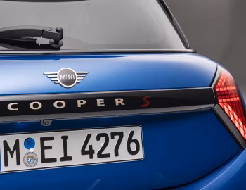 MINI Cooper S 5-door Favoured Trim [Worldwide] (F66) '2024–н.в.