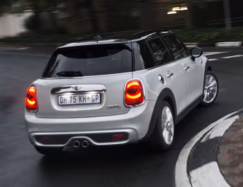 Mini Cooper S 5-door [South Africa] (F56) '2014–18