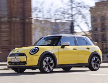 MINI Cooper S 5-door Classic Trim [Worldwide] (F66) '2024–н.в.