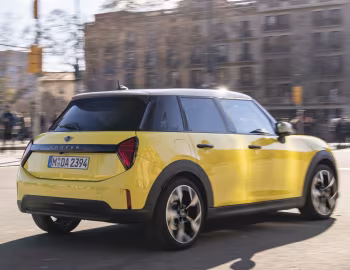 MINI Cooper S 5-door Classic Trim [Worldwide] (F66) '2024–н.в.