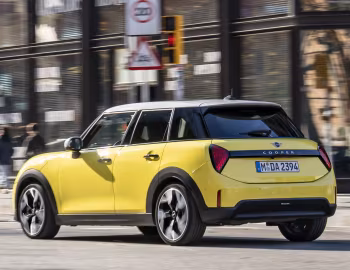 MINI Cooper S 5-door Classic Trim [Worldwide] (F66) '2024–pr.