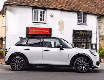 MINI Cooper S 5-door John Cooper Works Package [UK-spec] (F66) '2024–н.в.