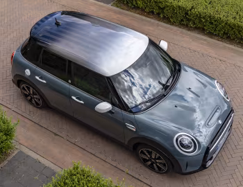 MINI Cooper S 5-door "Multitone Edition" [Worldwide] (F56) '2022–pr.