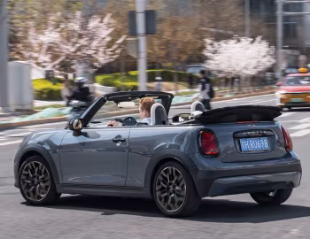 MINI Cooper S Cabrio [China] (F67) '2025–н.в.