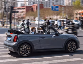 MINI Cooper S Cabrio [China] (F67) '2025–н.в.