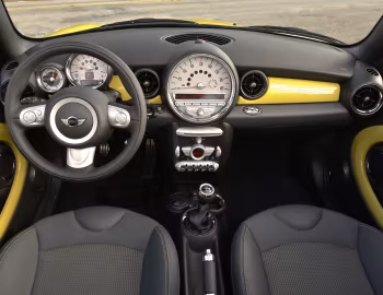 Передня панель 2010 Mini Cooper S Cabrio [North America] (R57) '2009–10