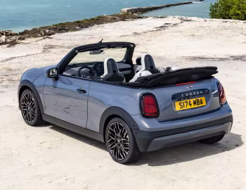 MINI Cooper S Cabrio Favoured Trim [Worldwide] (F67) '2024–pr.