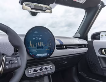 Интерьер MINI Cooper S Cabrio Favoured Trim [Worldwide] (F67) '2024–н.в.