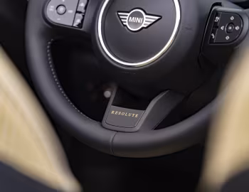 内饰 MINI Cooper S Cabrio "Resolute Edition" [Worldwide] (F57) '2022–至今