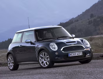 MINI Cooper S "Checkmate" [Germany] (R53) '10.2005–11.2006