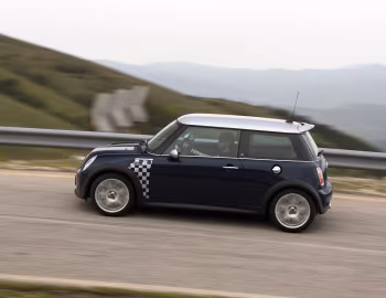 MINI Cooper S "Checkmate" [Germany] (R53) '10.2005–11.2006