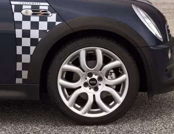 MINI Cooper S "Checkmate" [Germany] (R53) '10.2005–11.2006