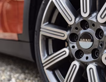 MINI Cooper S Clubman "Multitone Edition" [Worldwide] (F54) '2022–24