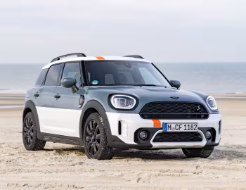 MINI Cooper S Countryman ALL4 "Uncharted Edition" [Worldwide] (F60) '2023