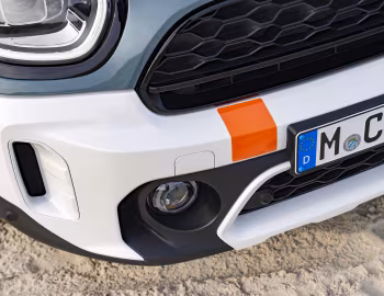 MINI Cooper S Countryman ALL4 "Uncharted Edition" [Worldwide] (F60) '2023