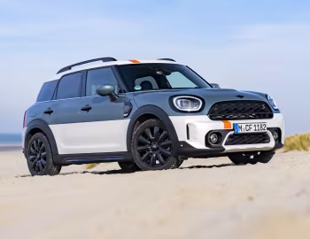 MINI Cooper S Countryman ALL4 "Uncharted Edition" [Worldwide] (F60) '2023