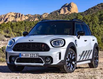 MINI Cooper S Countryman ALL4 "Untamed Edition" [Worldwide] (F60) '2022–23