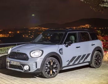 MINI Cooper S Countryman ALL4 "Untamed Edition" [Worldwide] (F60) '2022–23