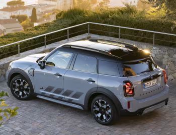 MINI Cooper S Countryman ALL4 "Untamed Edition" [Worldwide] (F60) '2022–23