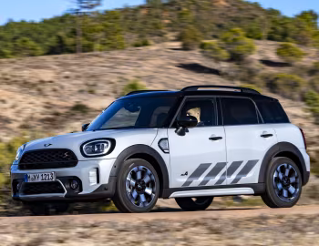 MINI Cooper S Countryman ALL4 "Untamed Edition" [Worldwide] (F60) '2022–23