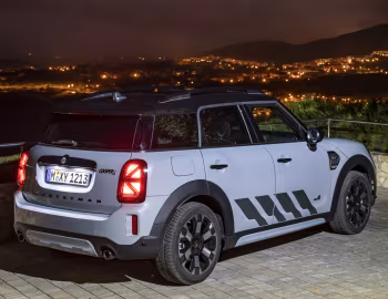 MINI Cooper S Countryman ALL4 "Untamed Edition" [Worldwide] (F60) '2022–23