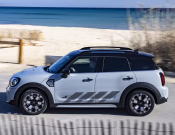 MINI Cooper S Countryman ALL4 "Untamed Edition" [Worldwide] (F60) '2022–23