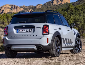 MINI Cooper S Countryman ALL4 "Untamed Edition" [Worldwide] (F60) '2022–23