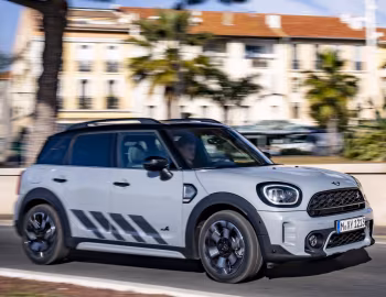 MINI Cooper S Countryman ALL4 "Untamed Edition" [Worldwide] (F60) '2022–23