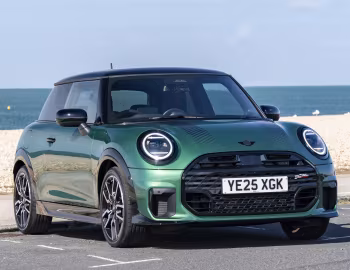 MINI Cooper S John Cooper Works Package [UK-spec] (F66) '2024–н.в.