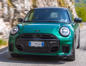 MINI Cooper S John Cooper Works Package [Worldwide] (F66) '2024–pr.