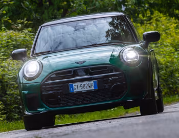 MINI Cooper S John Cooper Works Package [Worldwide] (F66) '2024–pr.