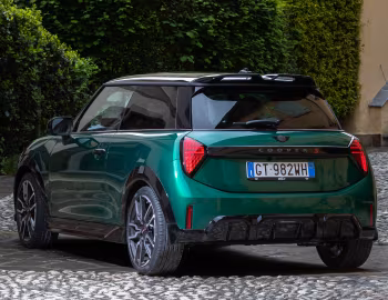 MINI Cooper S John Cooper Works Package [Worldwide] (F66) '2024–pr.