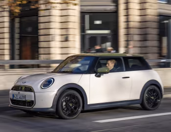 MINI Cooper S "Paul Smith Edition" [Worldwide] (F66) '2025–н.в.