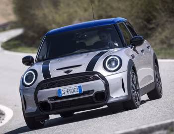 MINI Cooper S Piano Black Pack 5-door [Worldwide] (F56) '2021–pr.