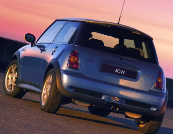 Mini Cooper S with John Cooper Works Tuning Kit [South Africa] (R53) '2004–06