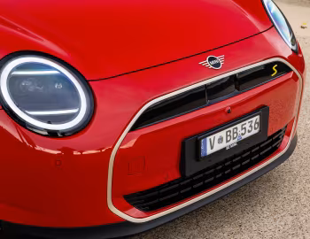 MINI Cooper SE [Australia] (J01) '2024–pr.