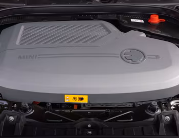 Bajo el capó MINI Cooper SE Level 2 [UK-spec] (F56) '2020–21