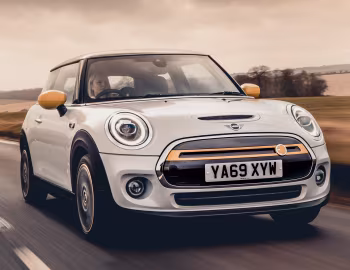 MINI Cooper SE Level 2 [UK-spec] (F56) '2020–21