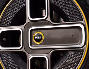MINI Cooper SE Level 2 [UK-spec] (F56) '2020–21