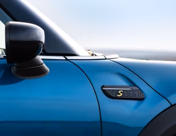 MINI Cooper SE [UK-spec] (F56) '2021–pr.