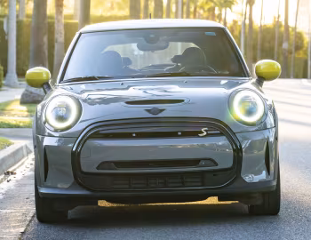 2022–н.ч. MINI Cooper SE [North America] (F56) '2021–н.ч.