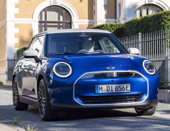 MINI Cooper SE [Worldwide] (J01) '2023–н.в.