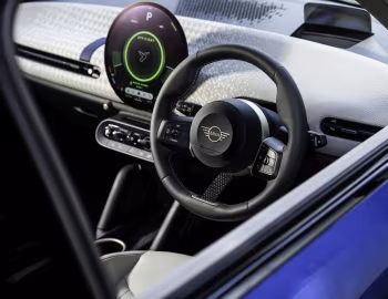Intérieur MINI Cooper SE [UK-spec] (J01) '2023–pr.