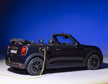 MINI Cooper SE Cabrio [Worldwide] (F57) '2023–н.в.